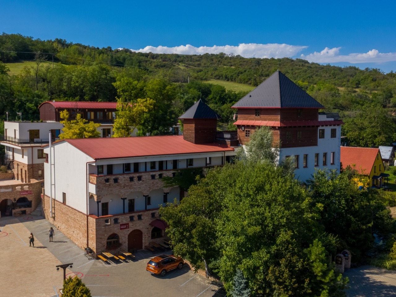 Ubytování v hotelovém domě Vinař v Hotelu Kurdějov